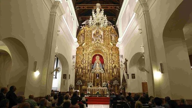 La Fundación Sevillana Endesa ilumina el interior de la capilla de los Marineros