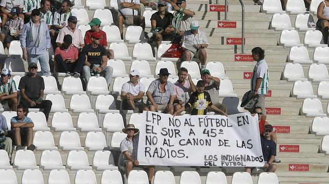El Córdoba justifica el descenso de público por los vaivenes deportivos El Córdoba justifica el descenso de público por los vaivenes deportivos