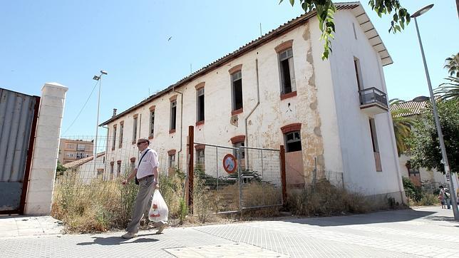 El Consistorio gestionará en 2013 zonas sin uso del Hospital Militar El Consistorio gestionará en 2013 zonas sin uso del Hospital Militar