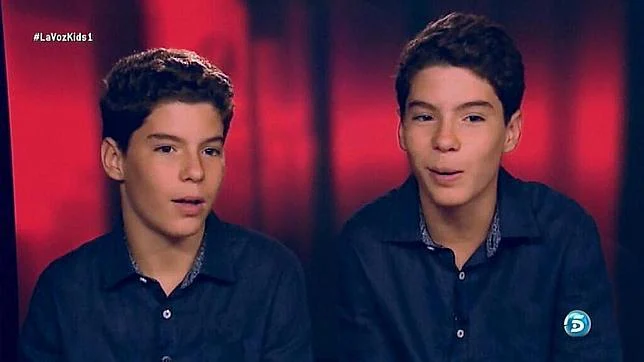 Los gemelos sevillanos Daniel y Jess Oviedo triunfaron en la primera emisin de las audiciones a ciegas de La Voz Kids