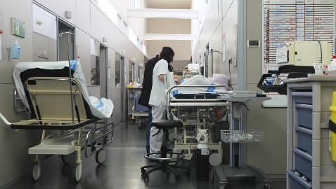 El SAS ofrece a médicos cordobeses contratos al 25% de la jornada en Almería por 433 euros