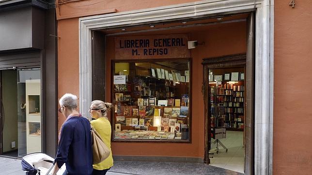 Repiso Libros Otra Hist rica Librer a Del Centro Que Se Ve Obligada A 