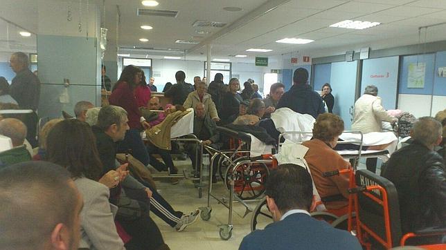La crisis de las Urgencias, nueva brecha en el Gobierno andaluz