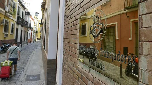 El «holding» inmobiliario de UGT y Comisiones Obreras en Andalucía 
