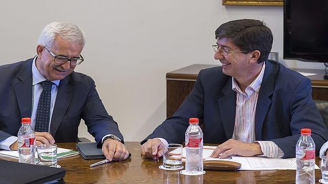 PSOE y Ciudadanos evaluarán su acuerdo en la Junta cada dos meses