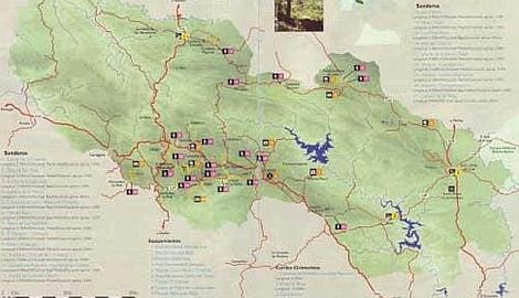 Aracena presenta un impresionante mapa con diferentes rutas de senderismo