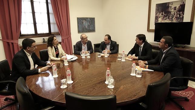 ¿Qué empresas públicas van a suprimir el PSOE y Ciudadanos?
