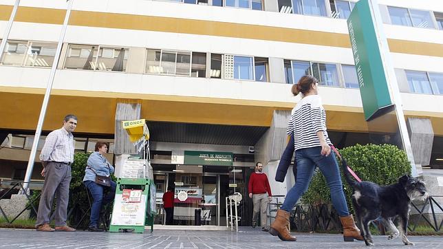 Las irregularidades en las nóminas afectan a 3.000 empleados de la Junta en Córdoba