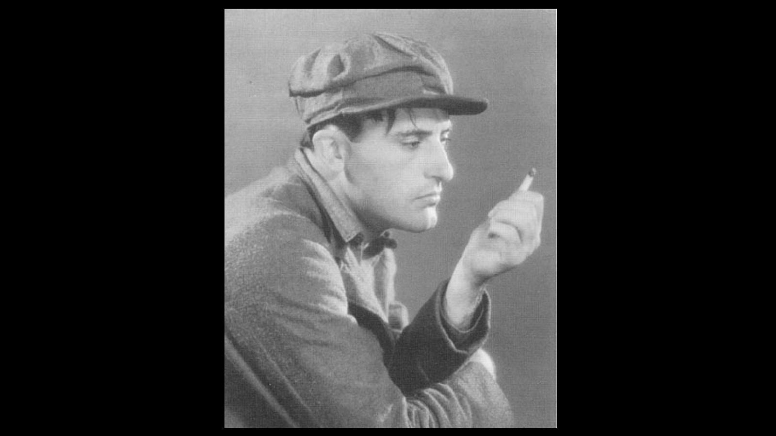 El murciano José Crespo fue otro de los actores que triunfó en Hollywood. Comenzó consiguiendo papeles en películas de United Artists, Fox o la Metro. Del cine mudo pasó al sonoro, donde también rodó importantes producciones e hizo amistad con actores como Chaplin, Dolores del Río, Gary Cooper o Douglas Fairbanks