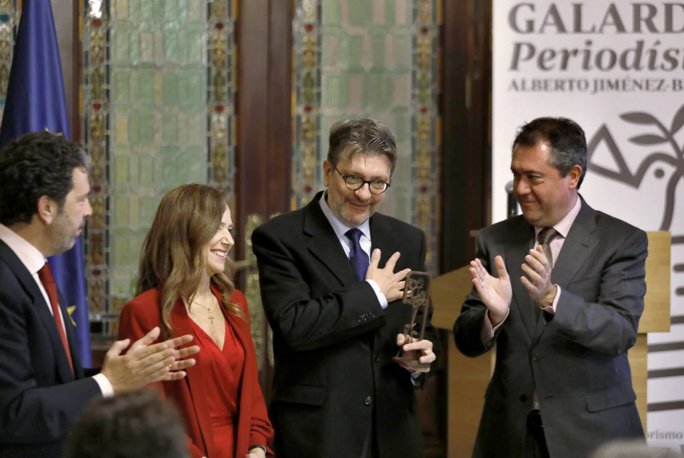 La Fundación Jiménez-Becerril premia a Ignacio Camacho por su «compromiso con las víctimas»