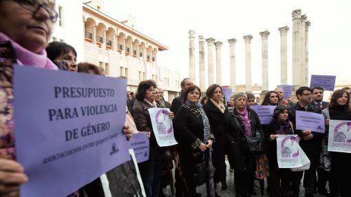 Ruth Ortiz junto al resto de mujeres contra la Violencia de Género