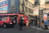 Los Bomberos sofocan un incendio en un bar del Centro