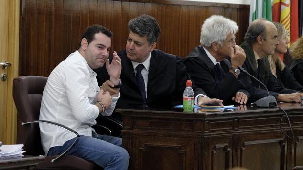 El acusado Francisco Javier M.R. tras conocer el veredicto