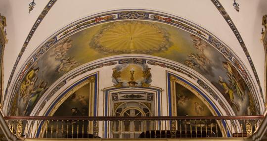 Tribuna ducal mandada construir por los duques de Montpensier