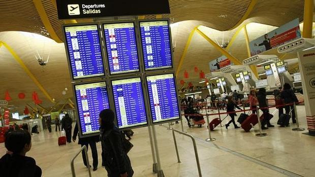 El Supremo mantiene intacta la actividad de la pista de Barajas