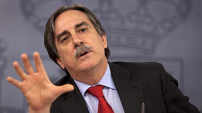 Trabajo cede a las presiones de CEOE y retira su pol�mica reforma de mutuas