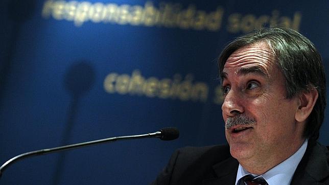 Trabajo tensa al límite el diálogo social al pedir más control sobre las mutuas Trabajo tensa al límite el diálogo social al pedir más control sobre las mutuas