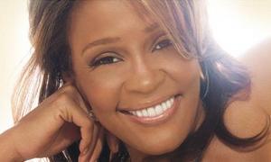Whitney Houston sale de su ostracismo con �I look to you�