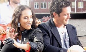 Alejandro Sanz se da un baño de britpop