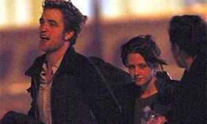 Robert Pattinson y Kristen Stewart presentan hoy en Madrid «Luna Nueva»