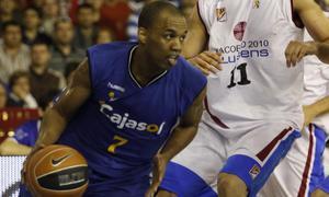 El Cajasol vuelve a convencer ante el Xacobeo