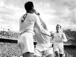 La magia de Di Stefano destroza al  Bar�a de Kubala