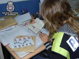 Expulsados casi 7.600 extranjeros en 2009 por cometer 24.000 delitos