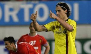 Ibrahimovic hace de palomero