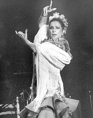 Ea, Lola, es tu hora!