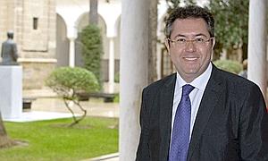 Griñán cree que podrá nombrar a Espadas antes de otoño como candidato a la Alcaldía