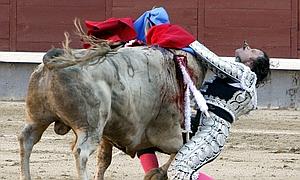 �Todo ha ido bien� aseguran los m�dicos tras la segunda operaci�n a Aparicio