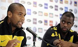 Maicon: �Si me moviese ser�a para ir al Madrid, pero estoy feliz en el Inter�