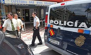 Muere por un disparo en una cafeter�a de Torremolinos