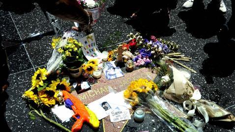 El padre de Michael Jackson presenta una demanda contra el doctor Murray El padre de Michael Jackson presenta una demanda contra el doctor Murray