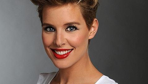 ¡Pechos fuera! ¡Pechos fuera!