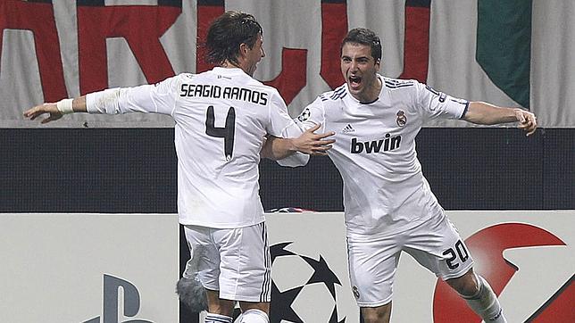 Higua�n logra el gol 700 de la historia blanca en la Copa de Europa