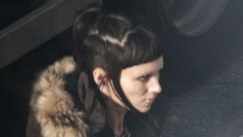 El director de �Los hombres que no amaban a las mujeres� critica la versi�n �made in USA�