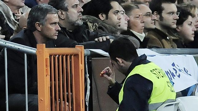 Valdano: «Depende del acta, recurriremos o no expulsión Mourinho» Valdano: «Depende del acta, recurriremos o no expulsión Mourinho»