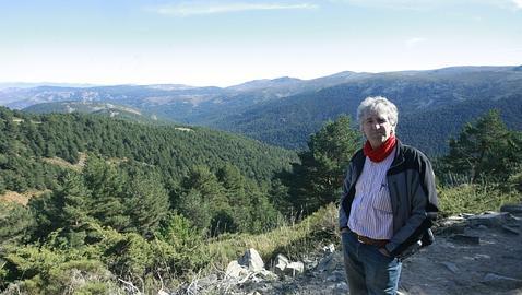 Juan Luis Arsuaga, codirector de Atapuerca, elige Peñalara: «Espero que sea parque nacional muy pronto» Juan Luis Arsuaga, codirector de Atapuerca, elige Peñalara: «Espero que sea parque nacional muy pronto»