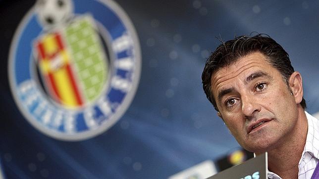 Míchel: «No pasa nada si alguien se defiende si es con respeto» Míchel: «No pasa nada si alguien se defiende si es con respeto»