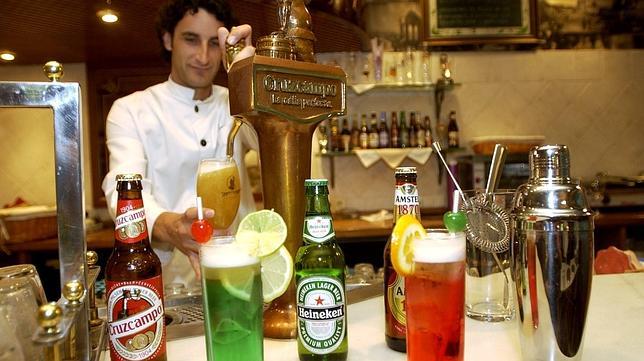 Uno de los alumnos de la Escuela de Hosteler�a Gambrinus