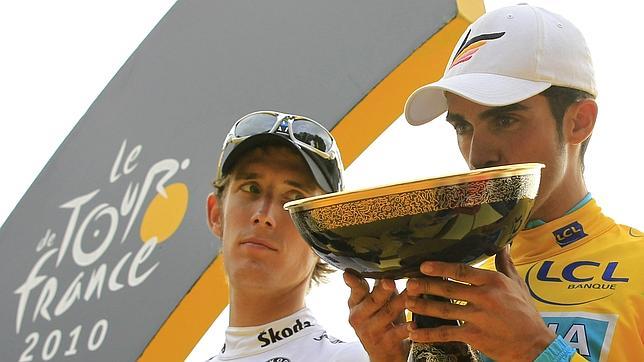 Andy Schleck, deprimido tras perder el Tour