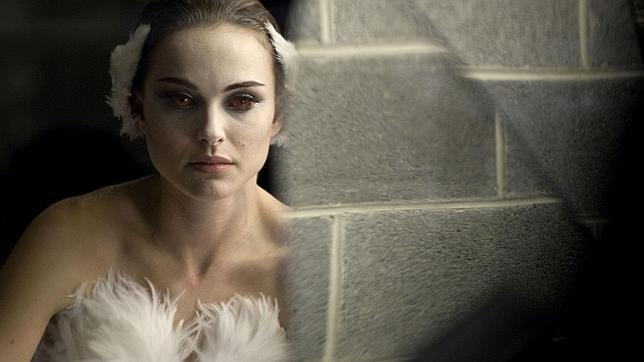 Crítica de la película «Cisne Negro»: El vuelo de la pluma y el hacha Crítica de la película «Cisne Negro»: El vuelo de la pluma y el hacha