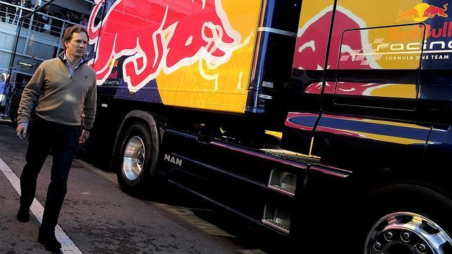 Los equipos dejan en manos de Ecclestone la decisi�n de correr en Bahrein