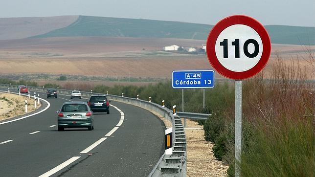 La limitaci�n de 110 km/h afecta desde hoy a 351.615 conductores cordobeses