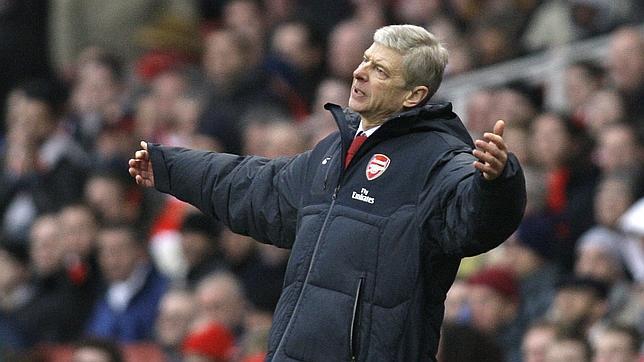 Wenger desea un buen resultado al Lyon en Madrid