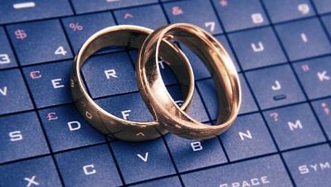 Una pareja contrae matrimonio por Skype Una pareja contrae matrimonio por Skype