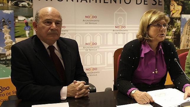 Julio Cuesta y Teresa Florido, ayer en la presentacin de los resultados