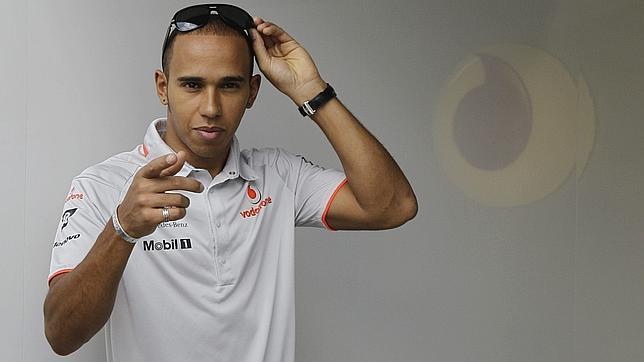Hamilton: �Red Bull solo es una compa��a de bebidas�