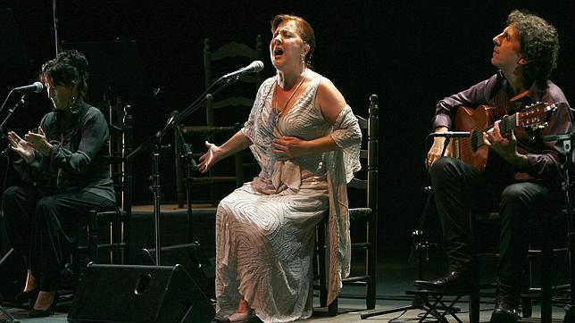 La cantaora Carmen Linares, Premio de la M�sica a Toda una Vida